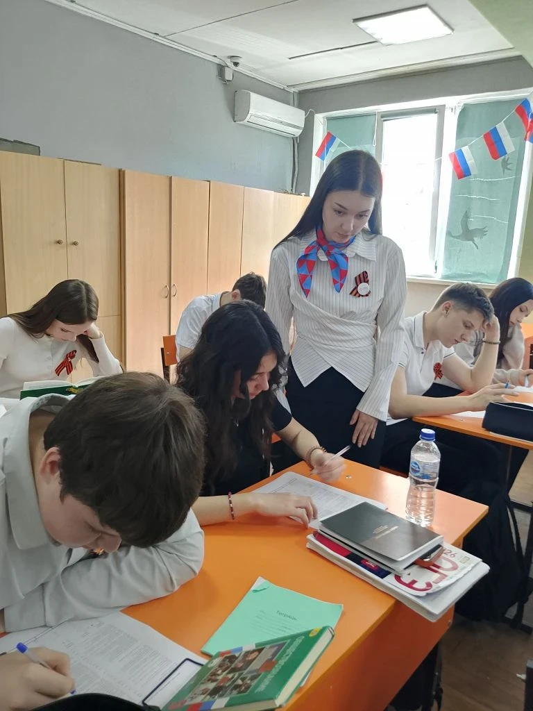 Не гадать, а знать: в 9-е классы пришли специалисты Центра занятости 👥  Сегодня в МБОУ СОШ № 7 им. Л