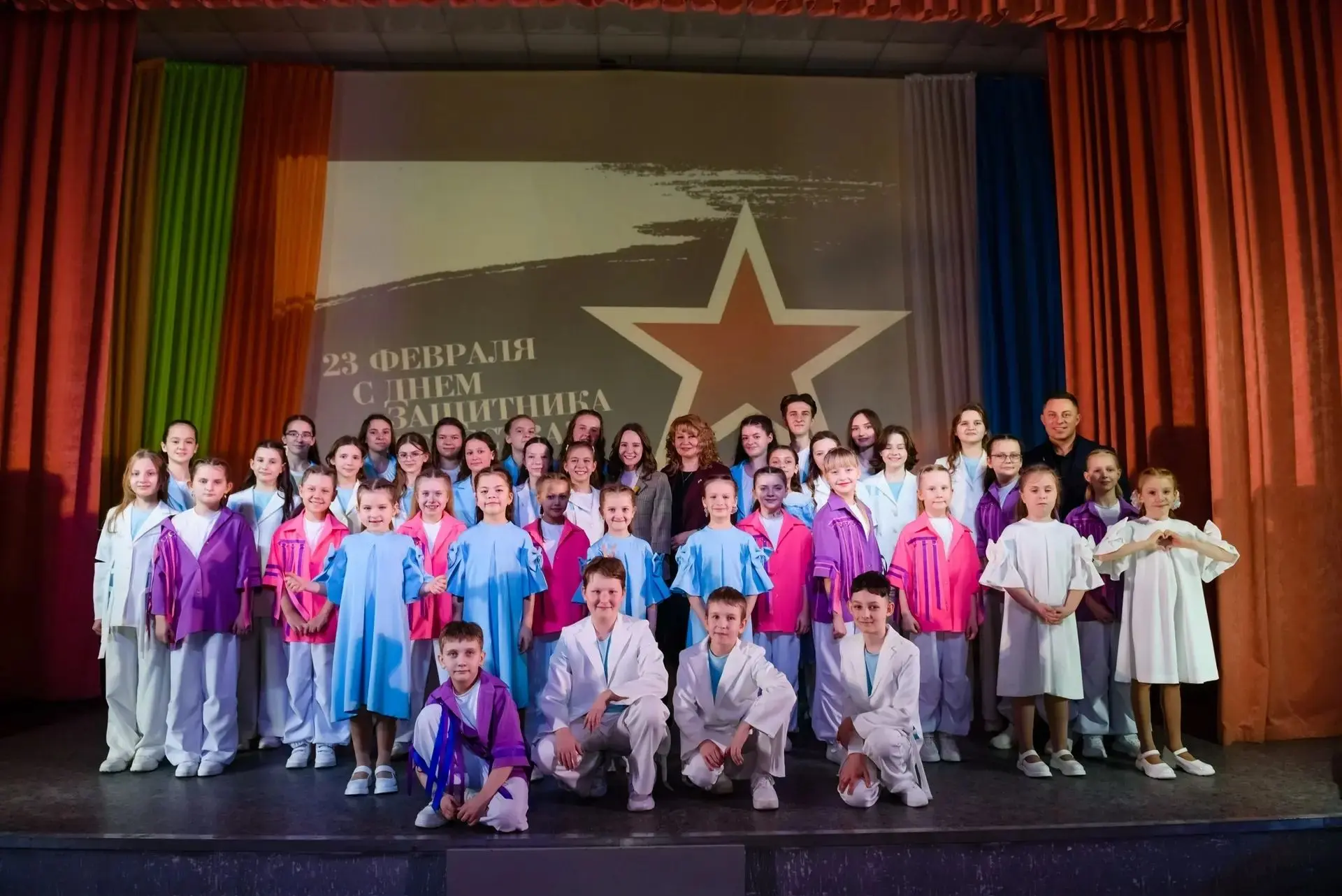18.02. Вокальная студия эстрадной песни «Вдохновение» поздравила всех защитников Отечества с 23 февр