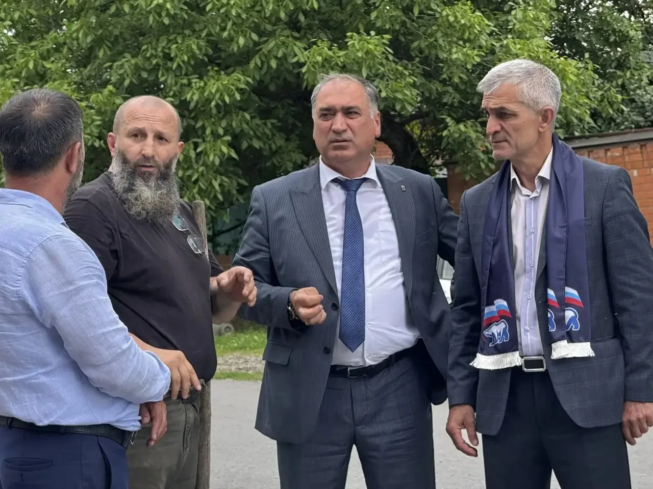 ✅В Карабулаке проверили, как меняются городские улицы по Народной программе Единой России.
