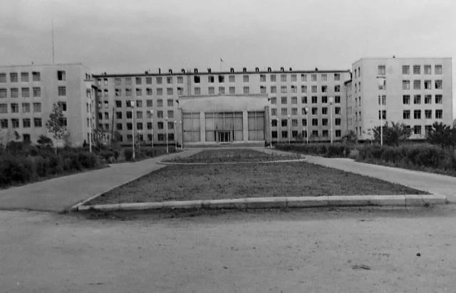 Дом Советов, в котором сейчас располагается здание Правительства Амурской области, вид ...