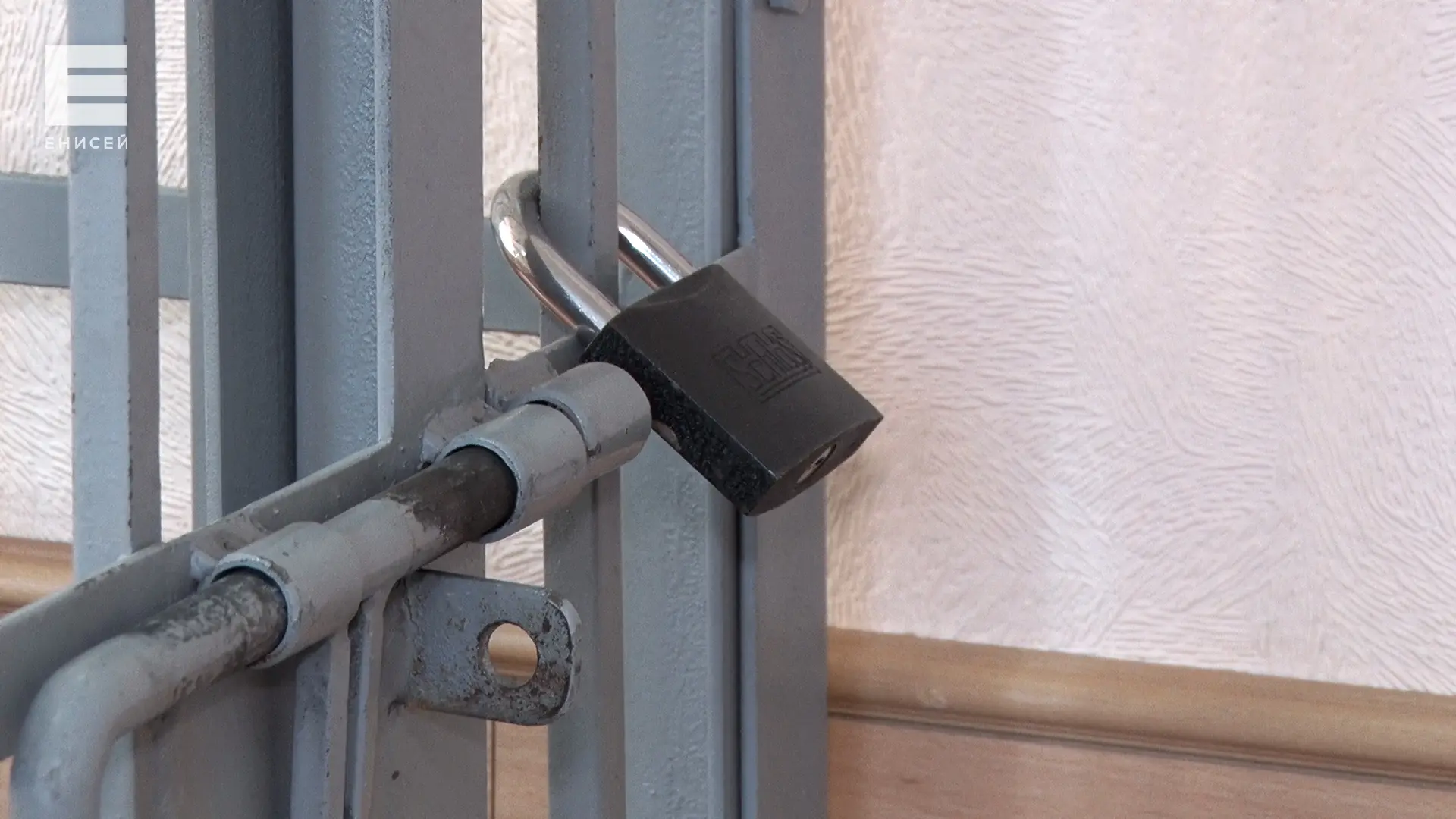 🛠️ Красноярец пытался пронести мимо кассы перфоратор за 14 тысяч рублей 

В строительный магазин на