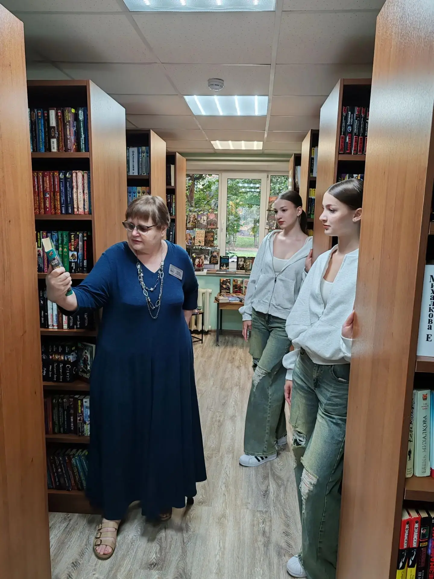 🎨✨ Книги, картины и вдохновение!