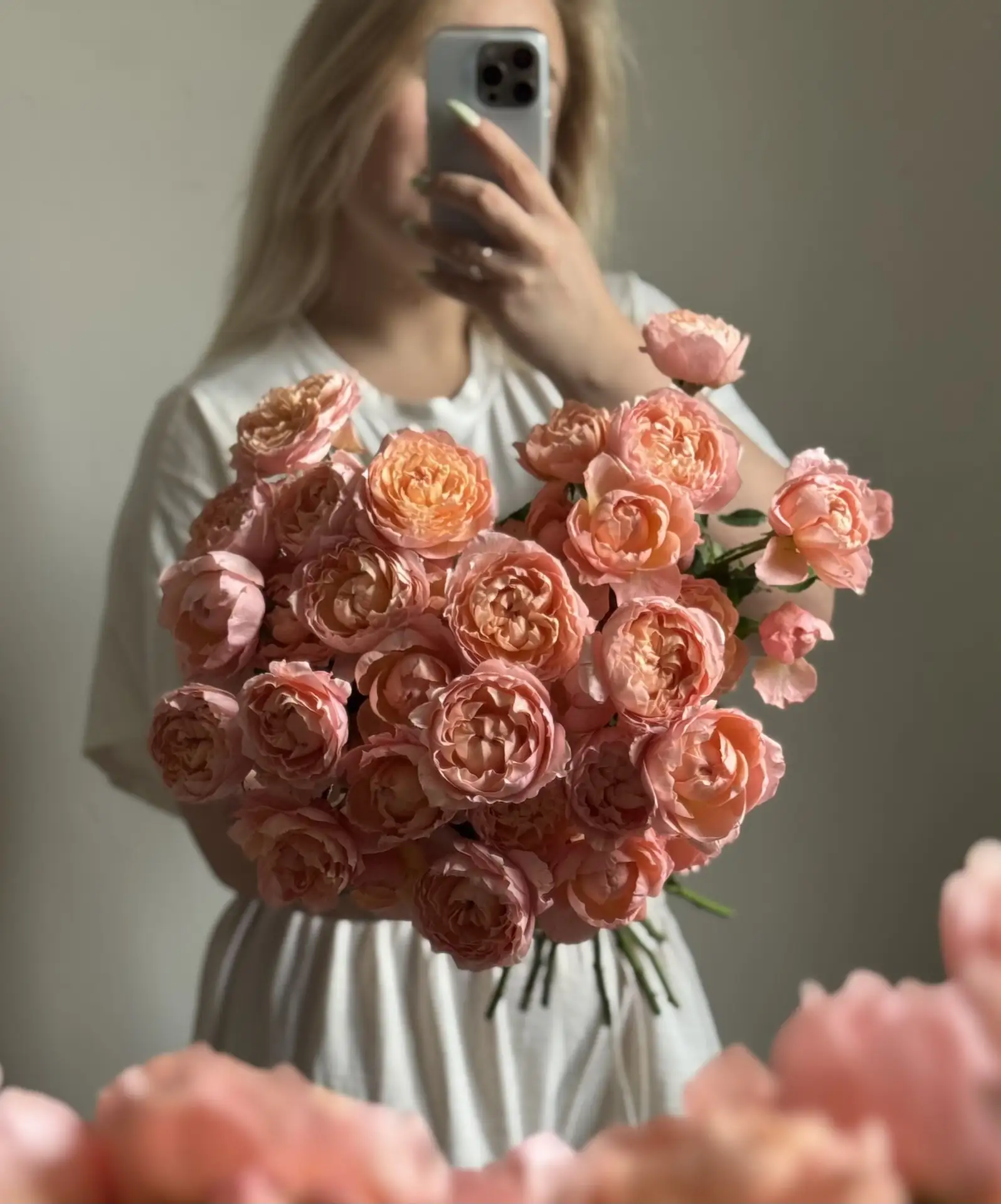 3 ошибки, из-за которых цветы летом стоят меньше 👇