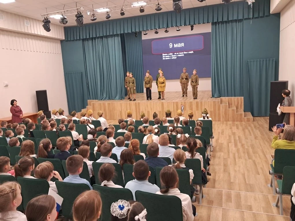 🎖️ ВЕЛИКАЯ ПОБЕДА 🎖️   Сегодня в начальной школе состоялся концерт к 81-летию Победы в Великой Отече