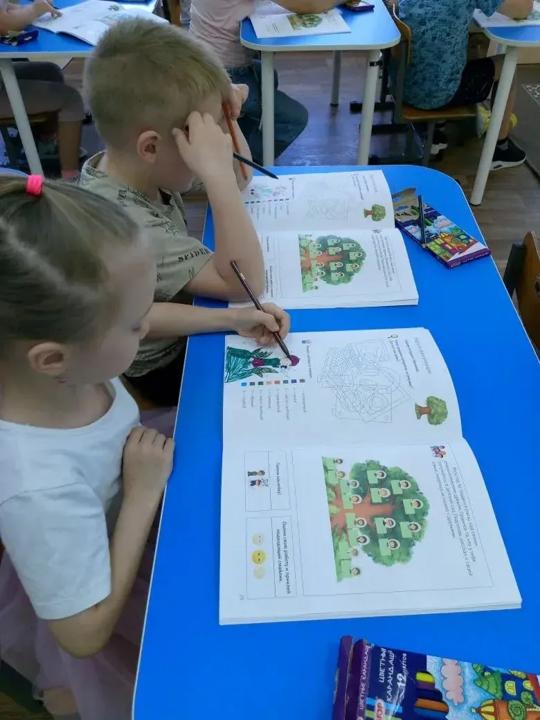 🌳 Сегодня в нашем детском саду прошло необычное занятие по рабочей тетради Движения Пе...