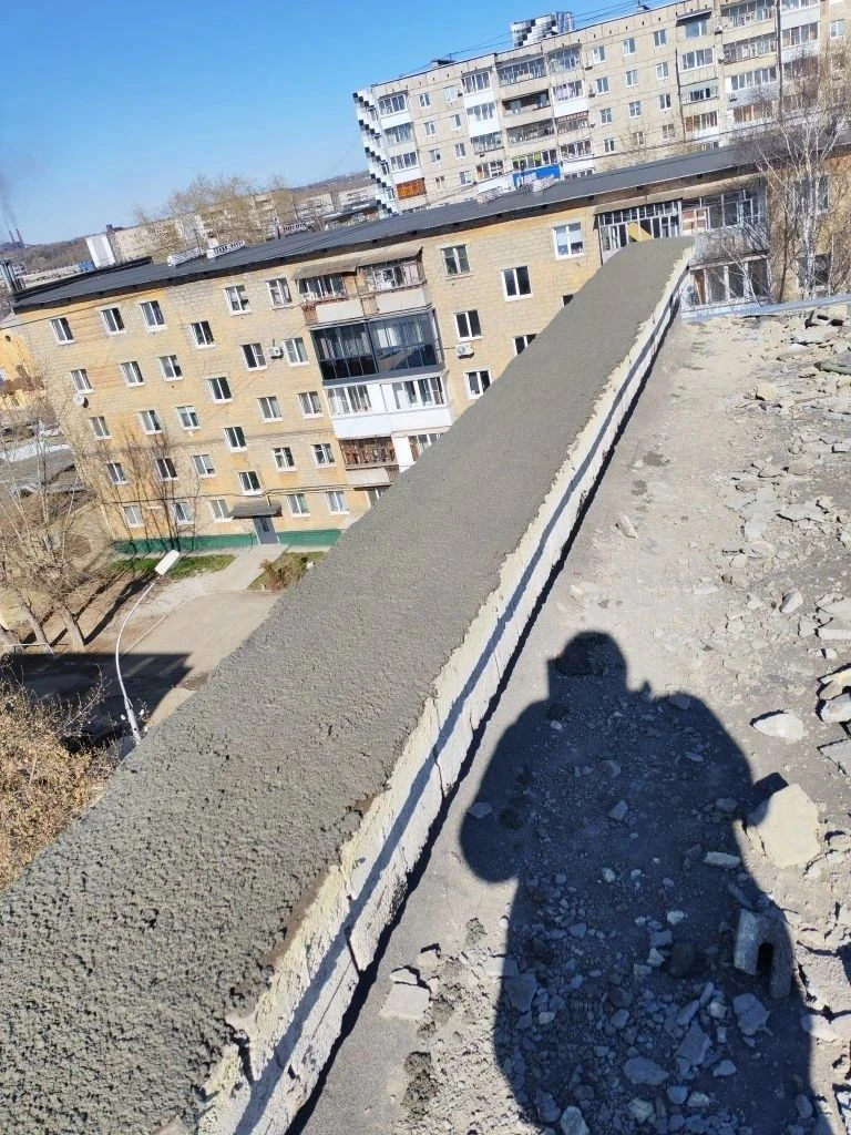 Красноармейская 145, выполнение работ по капитальному ремонту кровли.