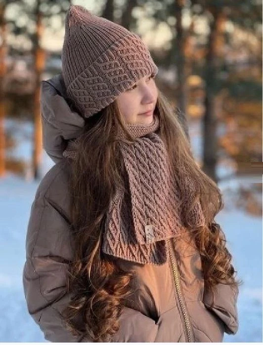 Шапка. Спицы.