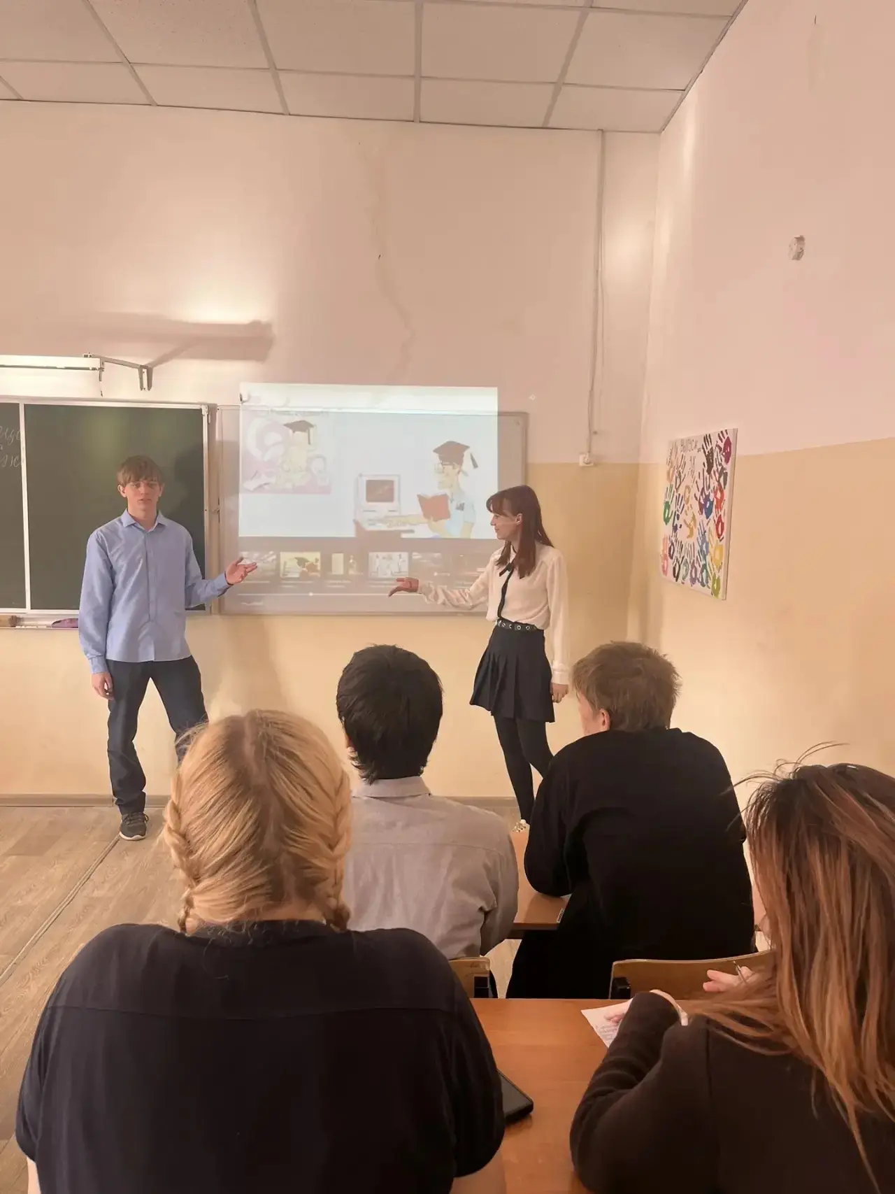 🤔Кто призывал «халяву»?
👨‍🎓 🧑‍🎓 👩‍🎓 25 января 1755 года императрица Елизавета Петровна подпис