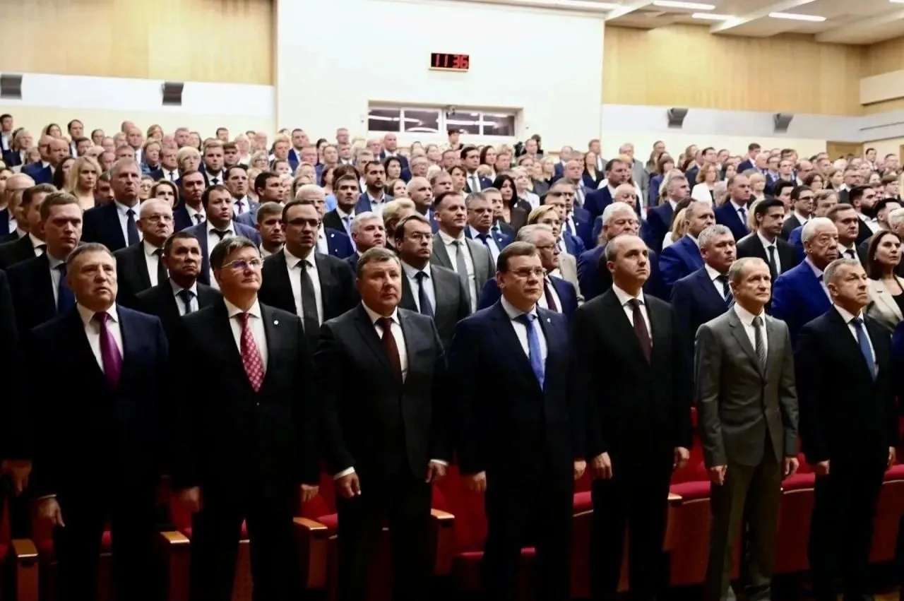 ВРУЧЕНИЕ МАНДАТОВ