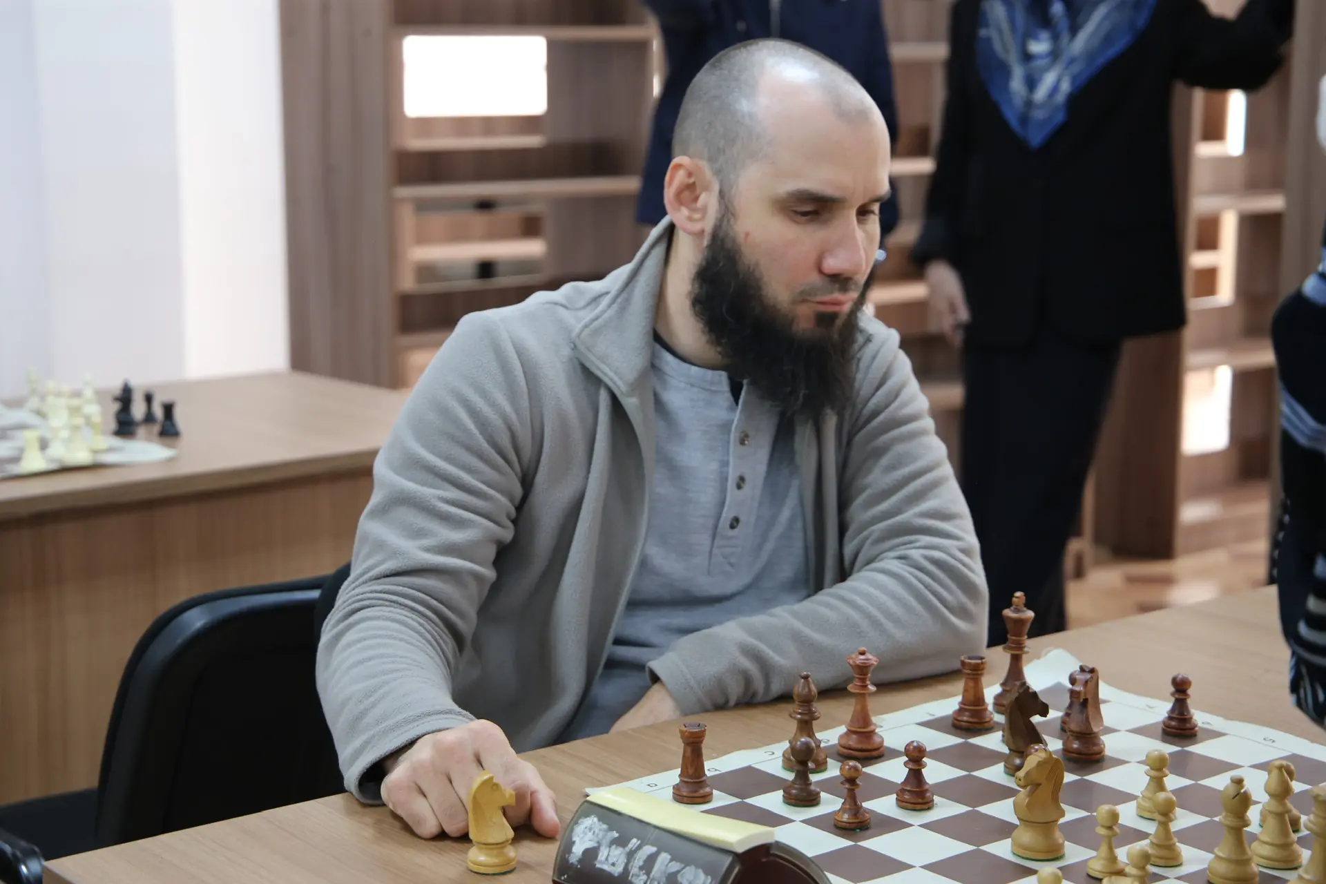 В Грозном прошёл патриотический шахматный турнир в поддержку участников СВО, в котором более 30 игро