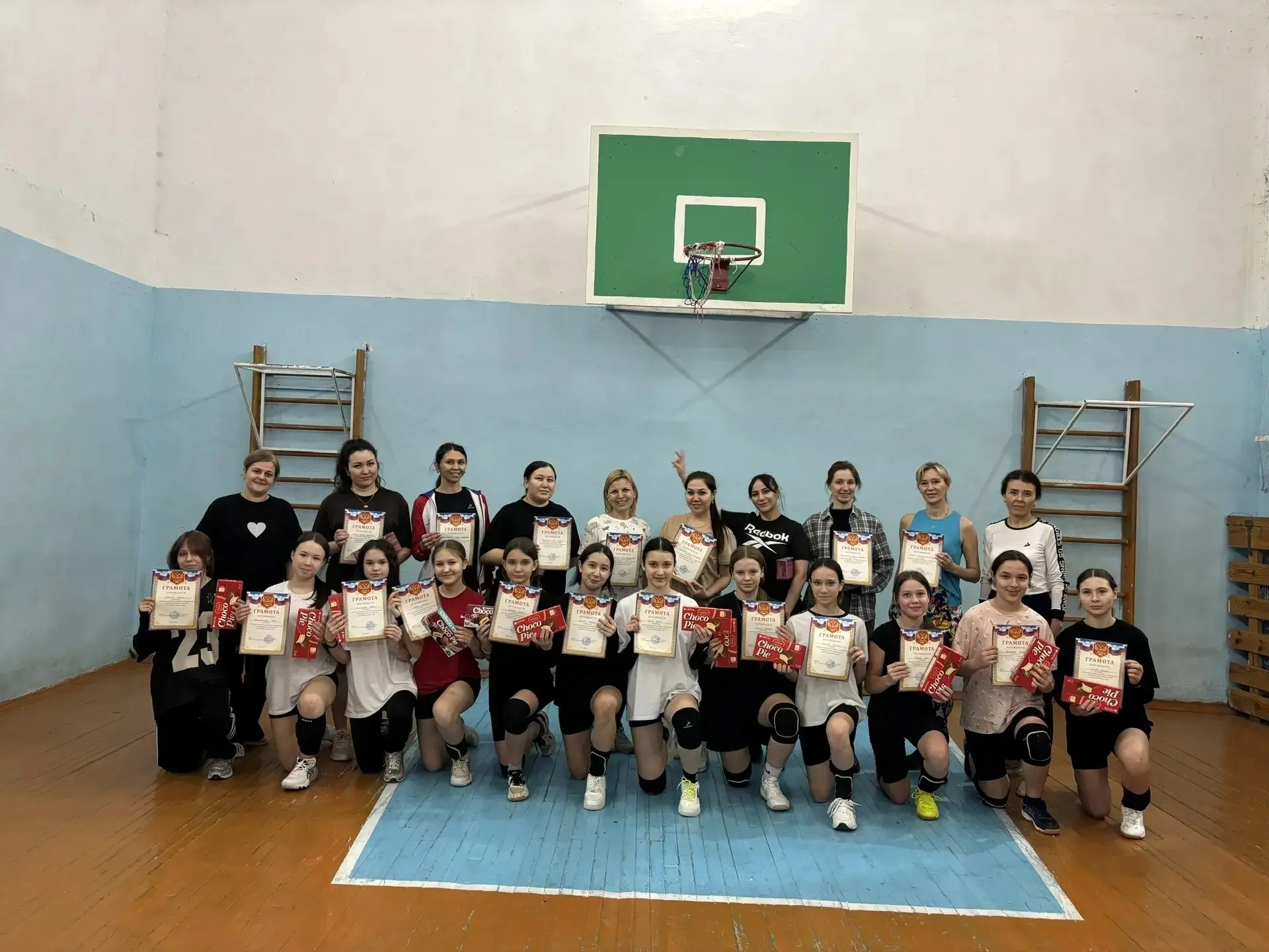 🏐 Сила, грация, команда: в гимназии прошел турнир к 8 Марта
