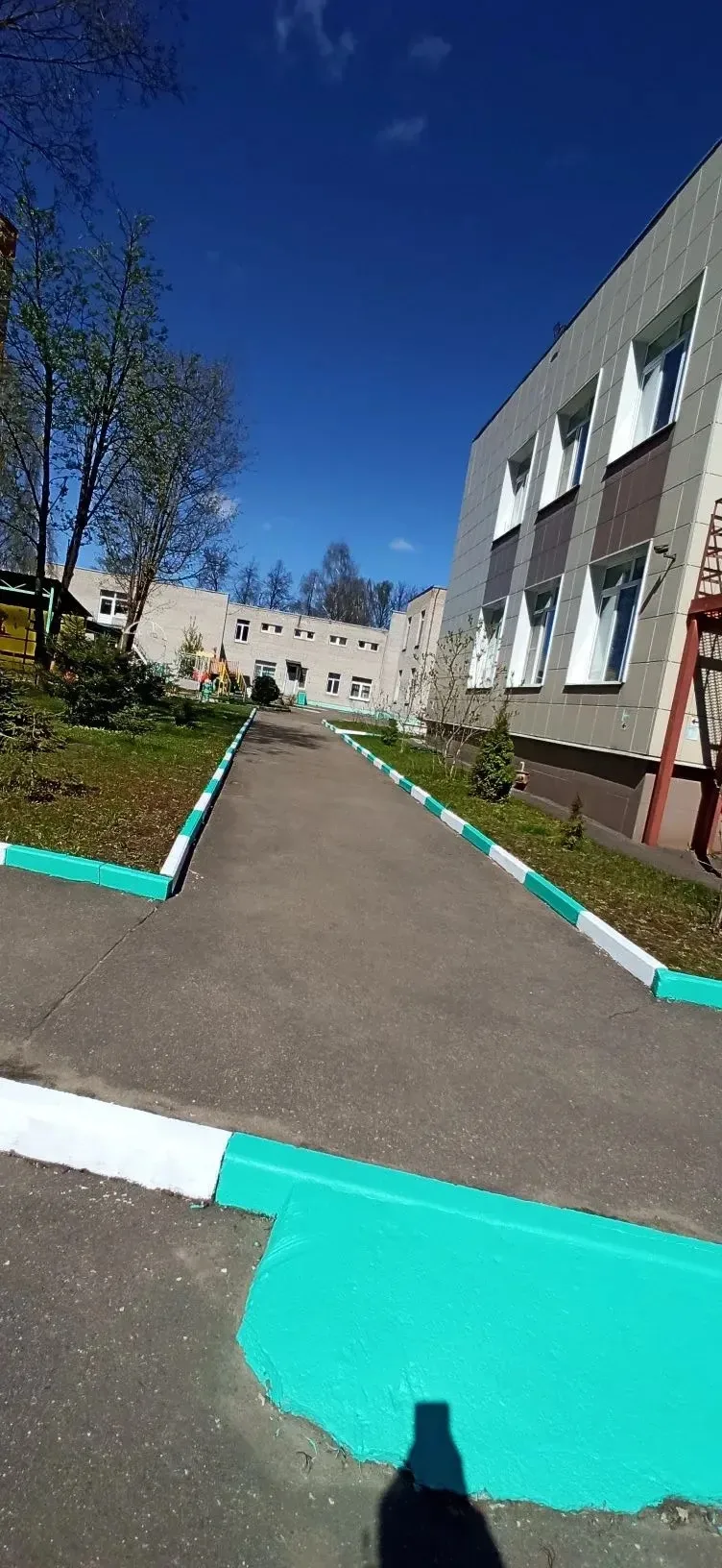 Педагогический коллектив МБОУ СОШ N2 дошкольного отделения совместно с родительской общественностью 