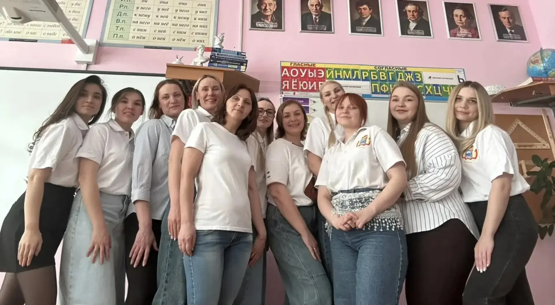 Сегодня в нашей школе прошел семинар-практикум на тему «Формирование умений работать с информацией и