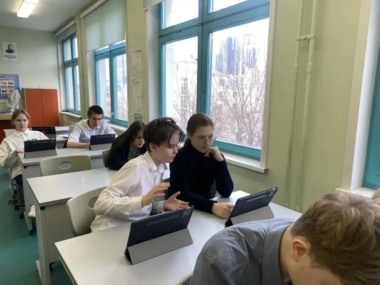 Наши пернатые соседи  🦢   На этой неделе в гостях у естественно-научного 8 «Г» класса побывали предс
