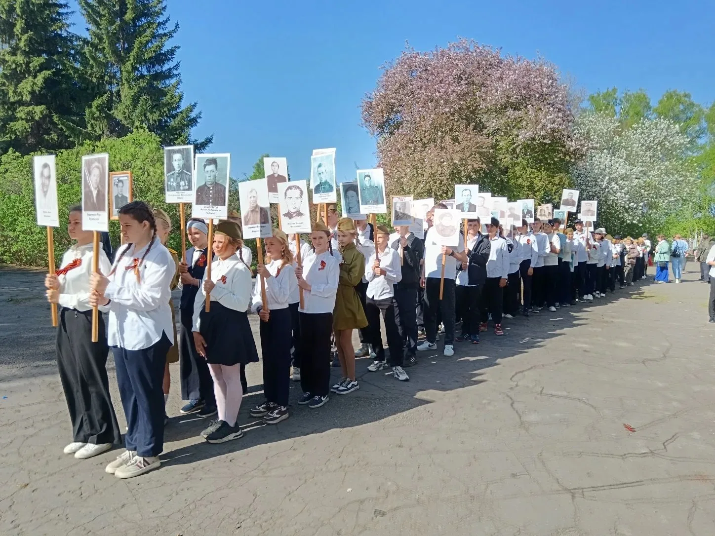 9 Мая  наша страна отмечает   День Победы в Великой Отечественной войне. Прошло много л...