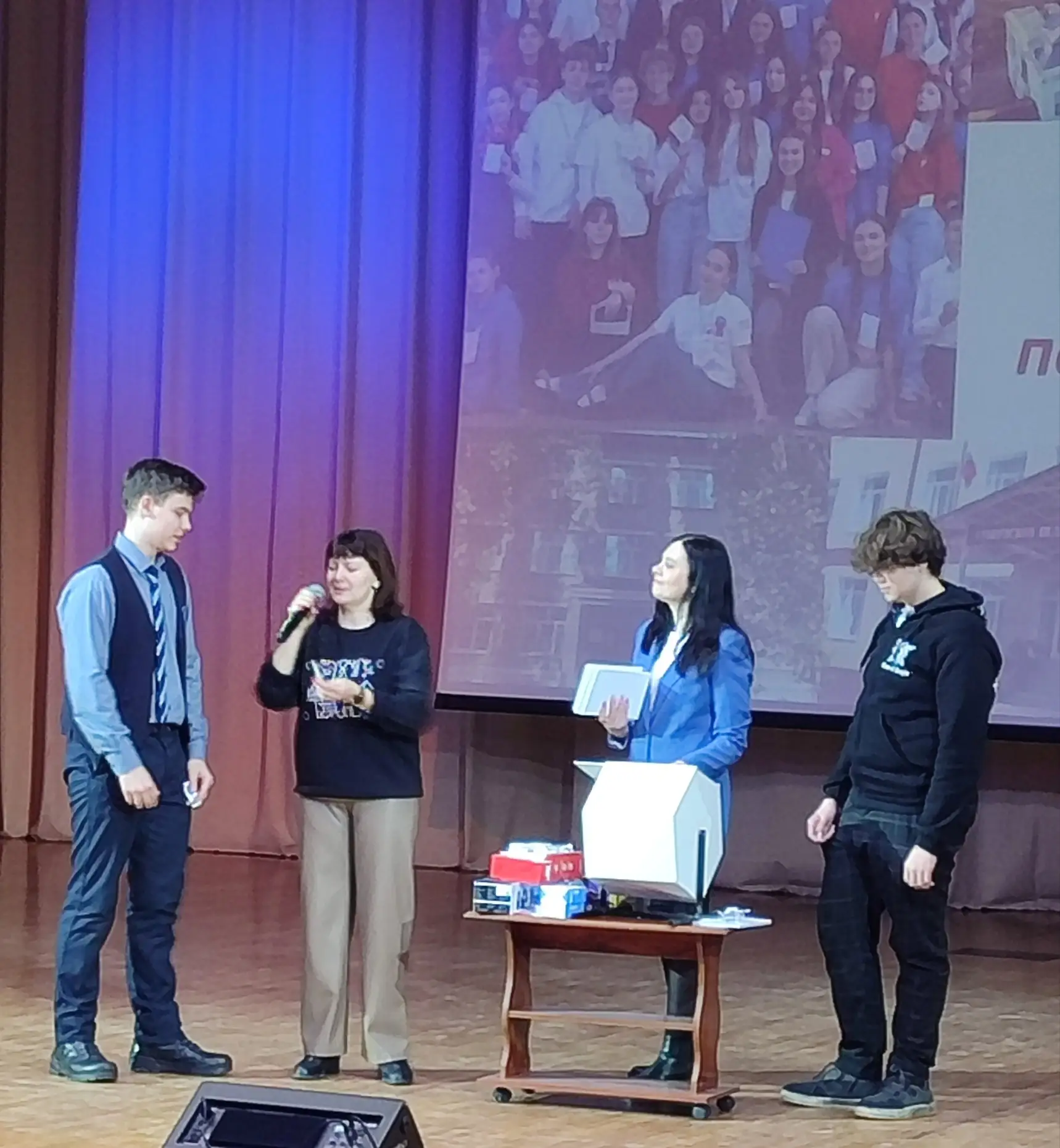 ПРОФОРИЕНТАЦИЯ   🎓🌟 Сегодня, 12 февраля, ученики 9 "А" класса вместе с классным руководителем Ириной