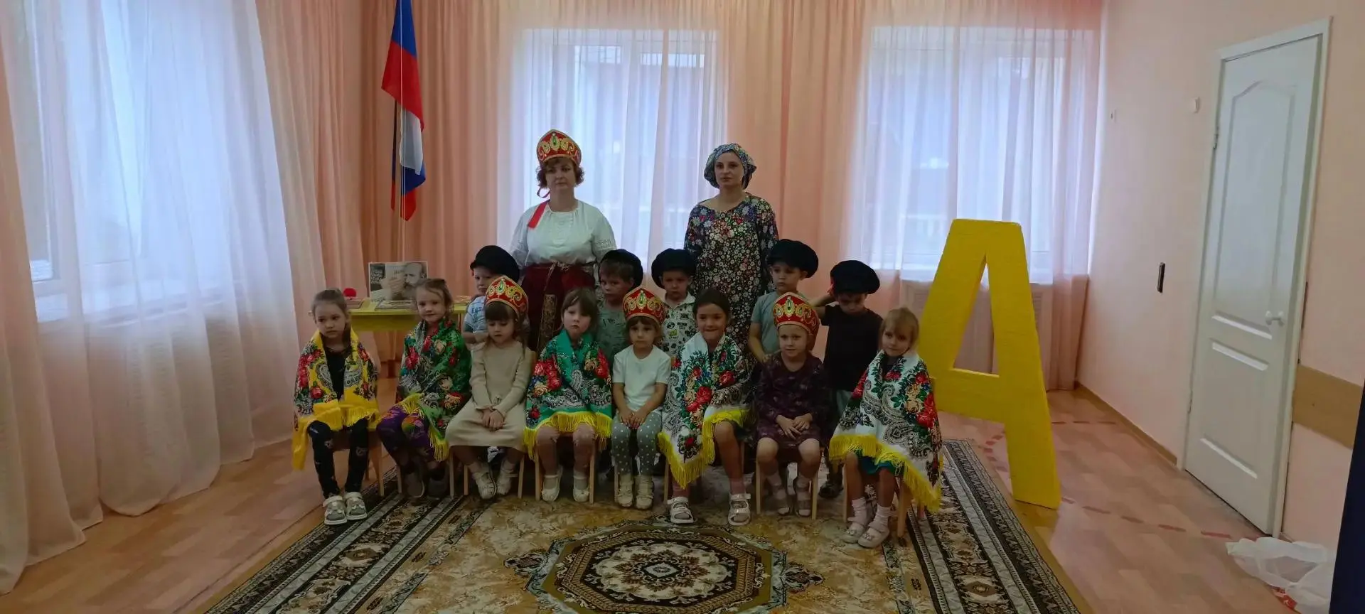 Сегодня в нашем детском саду прошло мероприятие, посвященное Дню фольклора!  Дети  смогли погрузитьс