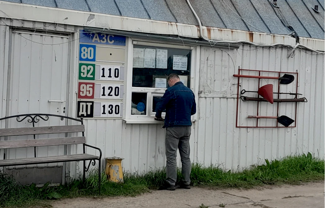 В Архангельской области снимут запрет на покупку бензина в канистры, но только на незав...