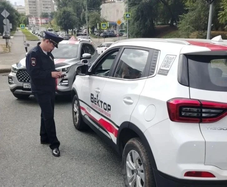 Во Владивостоке прошло рейдовое мероприятие «Учебный автомобиль»