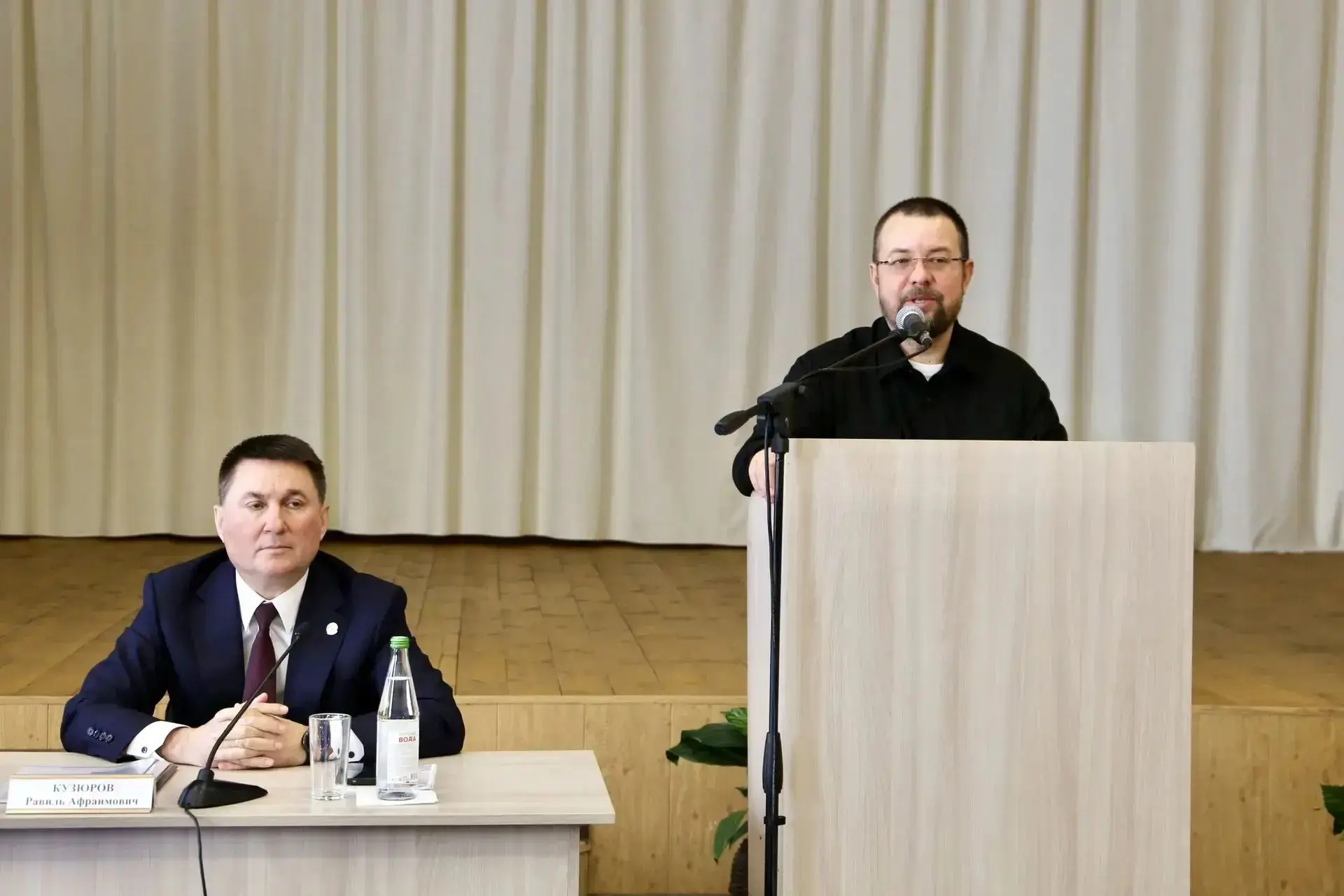 В Большеполянском сельском поселении прошел сход граждан с участием Главы администрации...