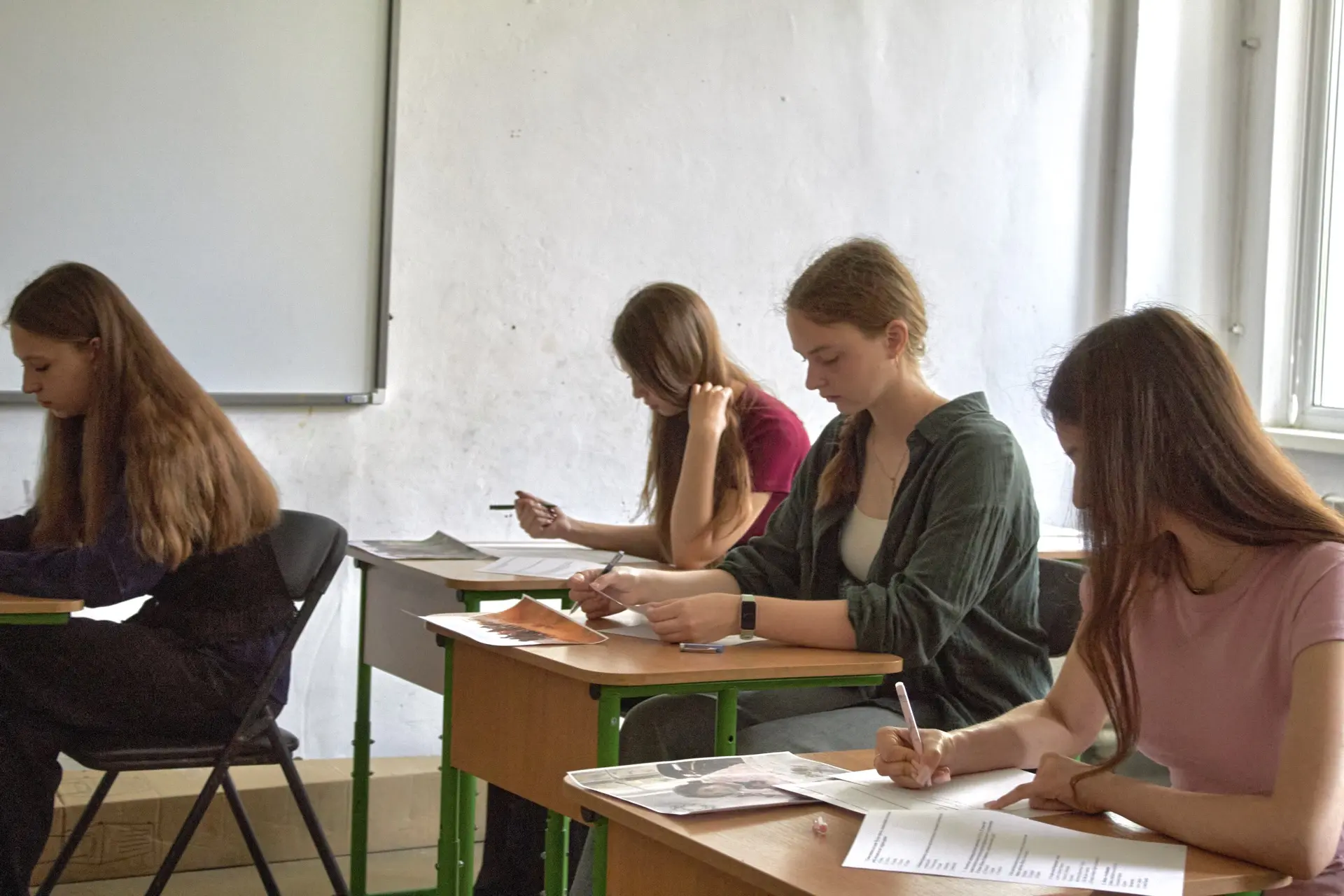 ☝🏻📕Первый экзаменационный день в Мелитопольской детской художественной школе☝🏻📕

🗓️10 июня в Ме