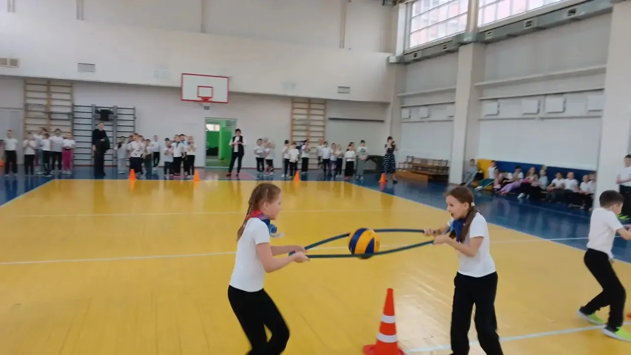🏒10-11 марта прошли Весёлые старты среди учащихся 1-4 классов.   ⛹️Ребята соревновались в разных спо