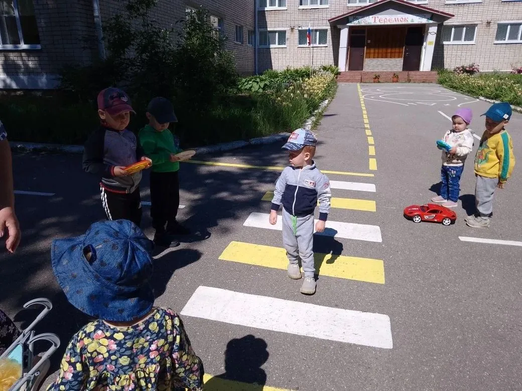 🚦8 ИЮНЯ В МДОУ -  «ДЕНЬ ДОРОЖНОЙ ГРАМОТНОСТИ!»                                        ...