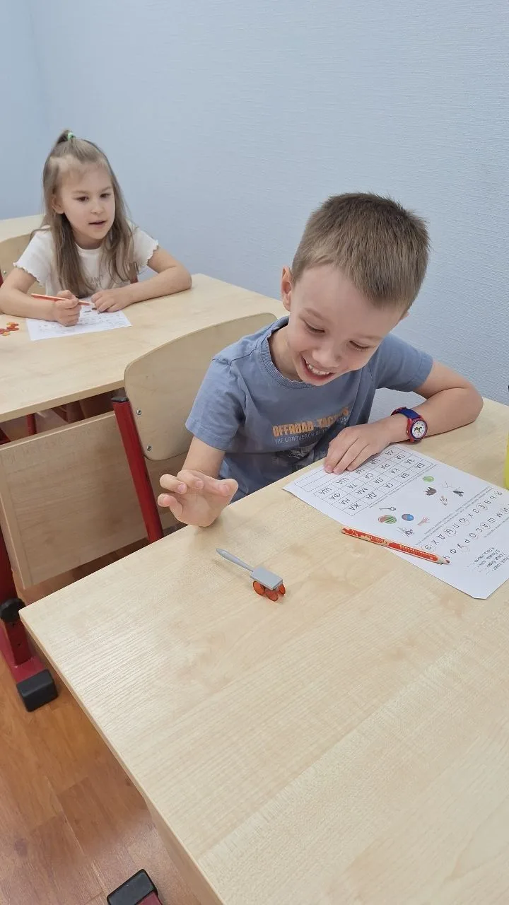 💛 Как мы понимаем, что дети любят Светоч?

Не по словам и отзывам родителей.
А по маленьким история