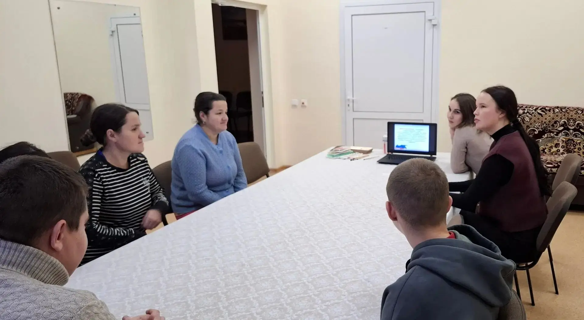 🕯️ День памяти детей — жертв войны в Донбассе: помним и скорбим 🕯️

27 июля — день, который отзыва