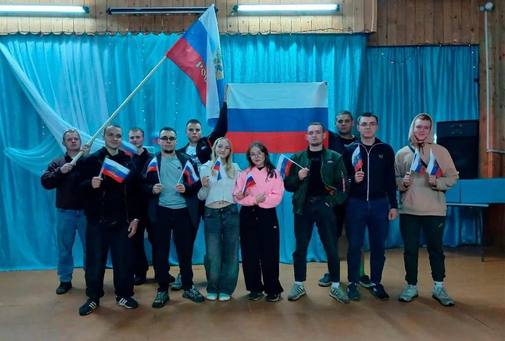 21 августа в Астраханском сельском Доме культуры  прошла познавательная квест-игра «Фла...