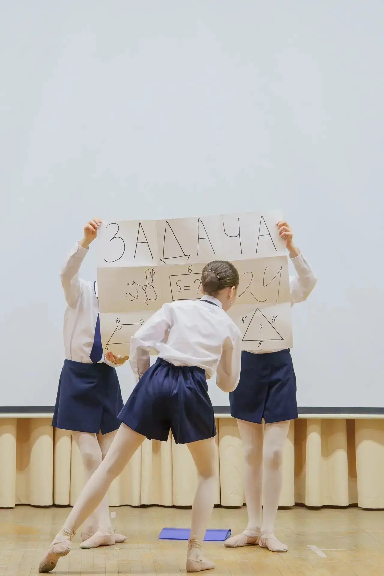 ✨ Сцена — это целый мир, где можно примерить любую роль  Именно таким стал отчётный концерт Хореогра