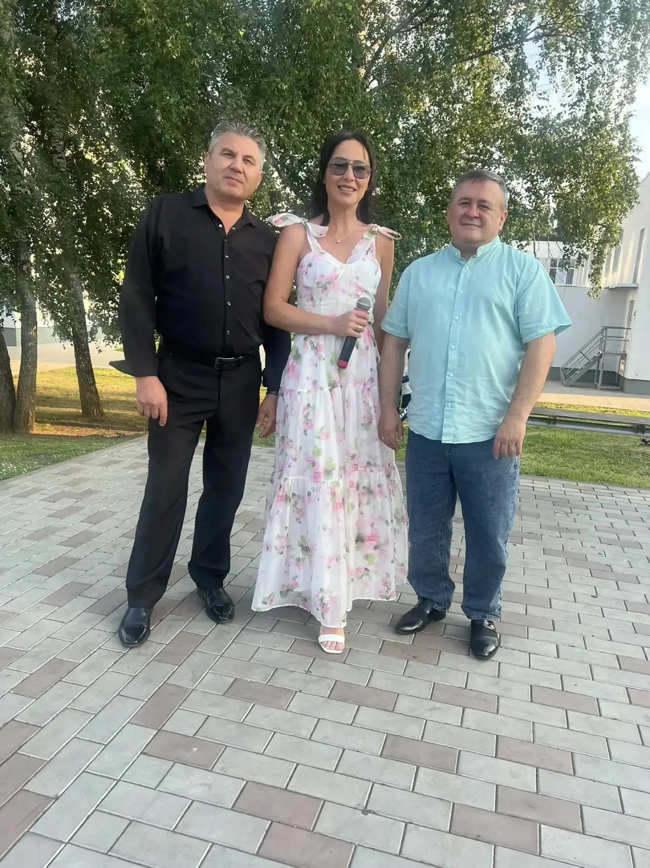 🌸 Сегодня, в День семьи, любви и верности на территории спортивной
площадки МБОУ «Гимназия 1» г. Ни
