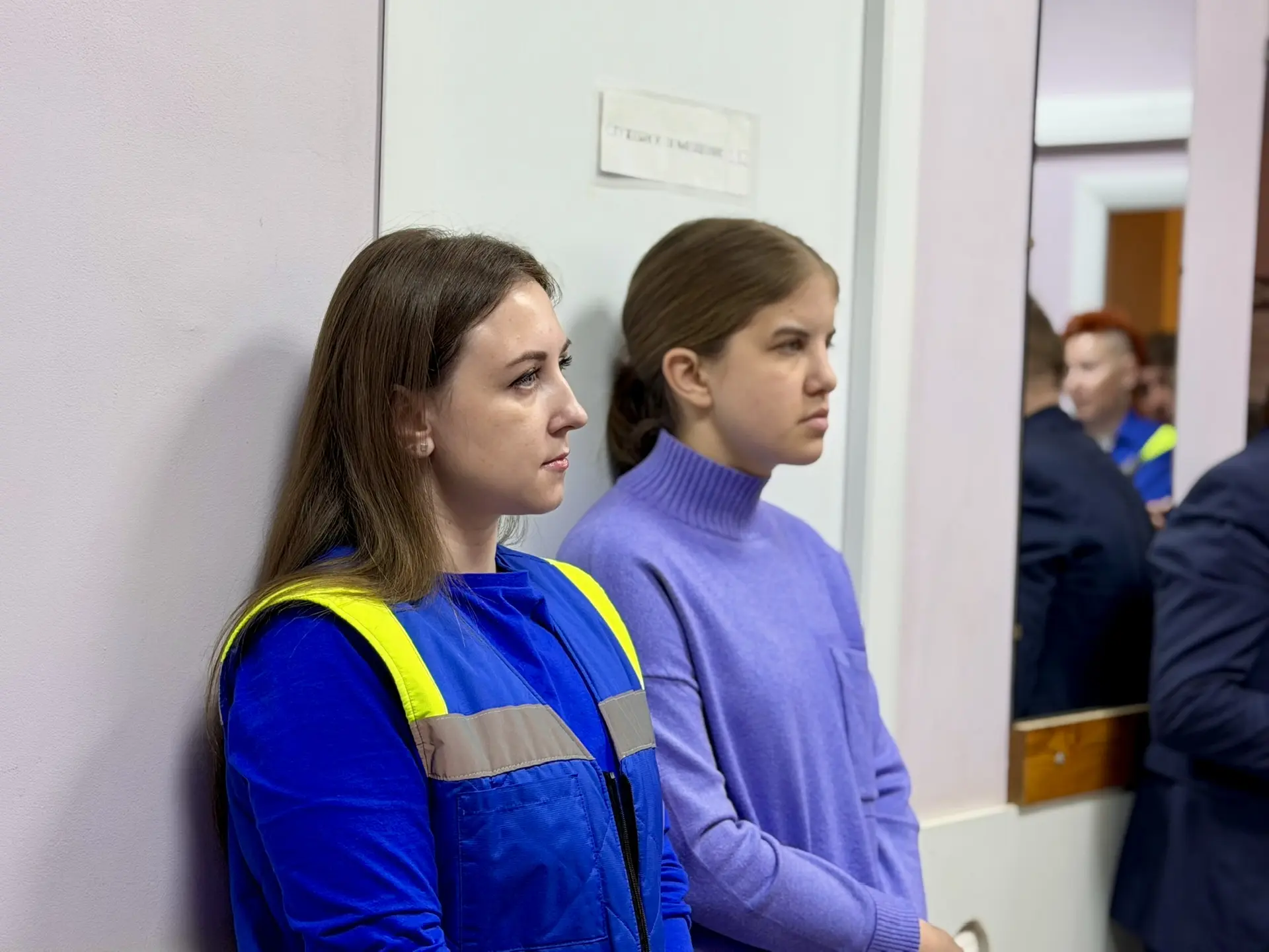 В Можайском округе с профессиональным праздником поздравили сотрудников скорой помощи  Ежедневно они
