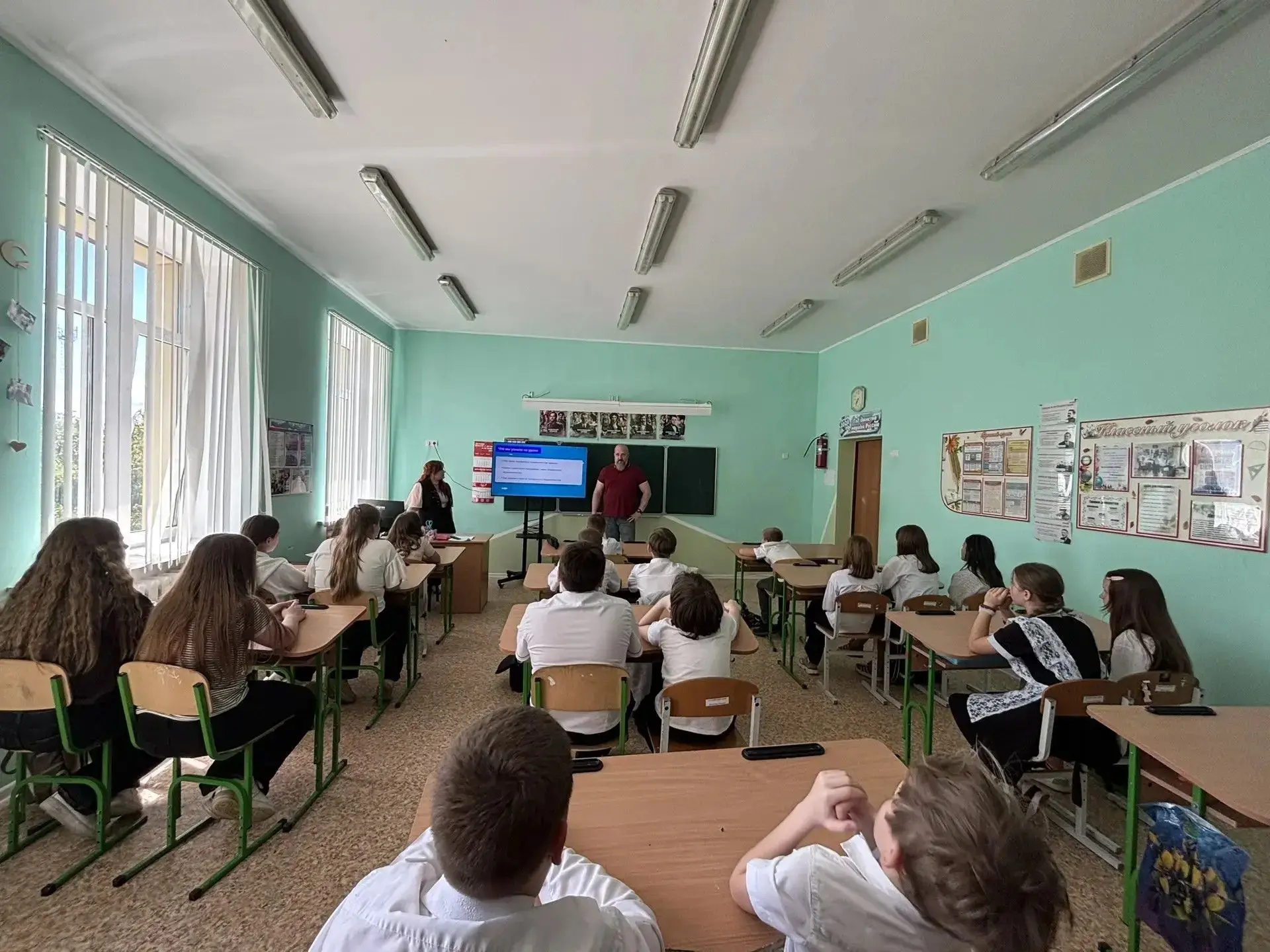 Школьники Хрящеватого узнали, как правильно реагировать на тревожные звонки и манипуляц...