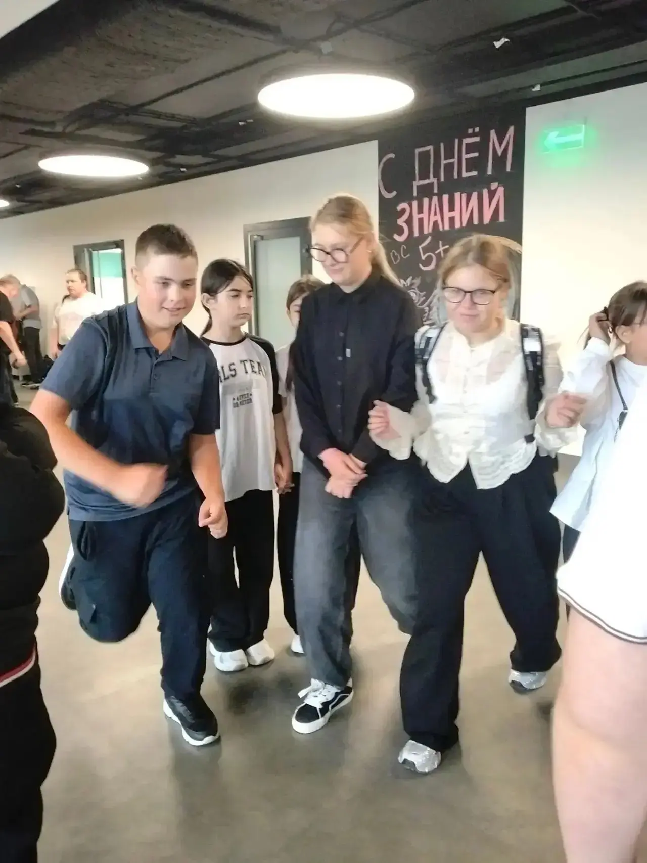 🌟 На Новопеределкинской 9к1 активно проходят перемены! 🎉