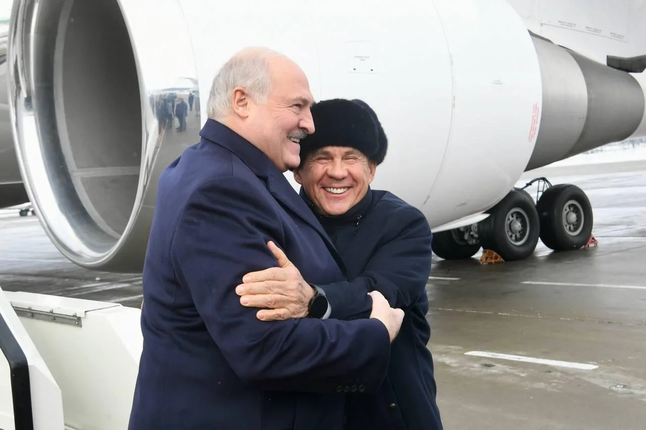 🇧🇾 Лукашенко прилетит в Казань на саммит Россия – АСЕАН 

Всего в город прибудут 14 делегаций, а т