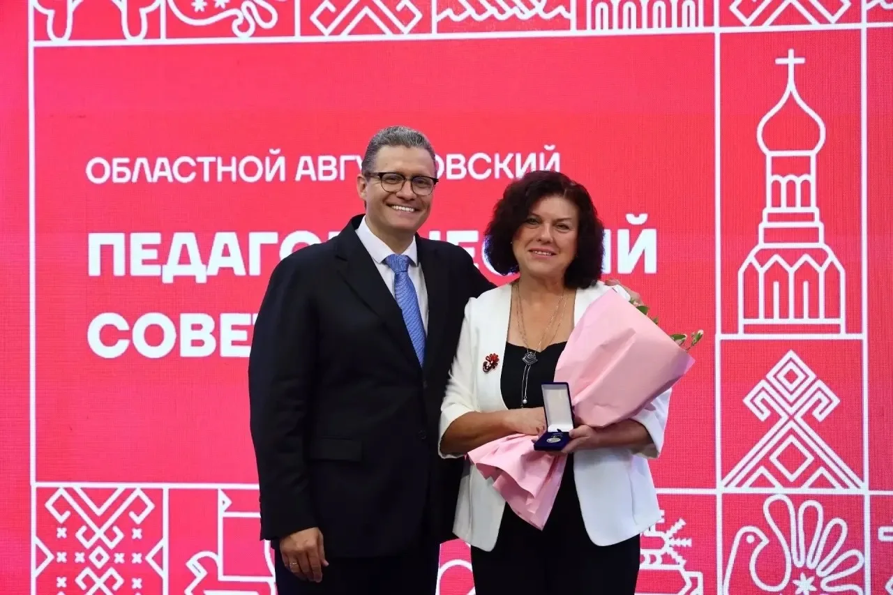 На областном августовском педагогическом совете чествовали лучших педагогов Вологодчины.