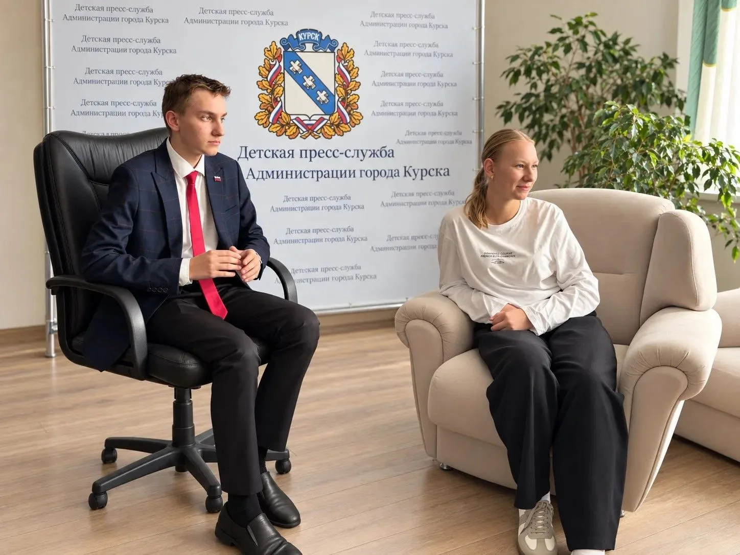 Мы встретились с корреспондентом «Курской правды» Ириной Сидоренко. Встреча прошла в тё...
