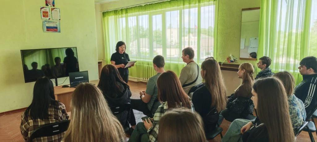 🔴 В городском Доме культуры для студентов Молочанского многопрофильного центра професс...