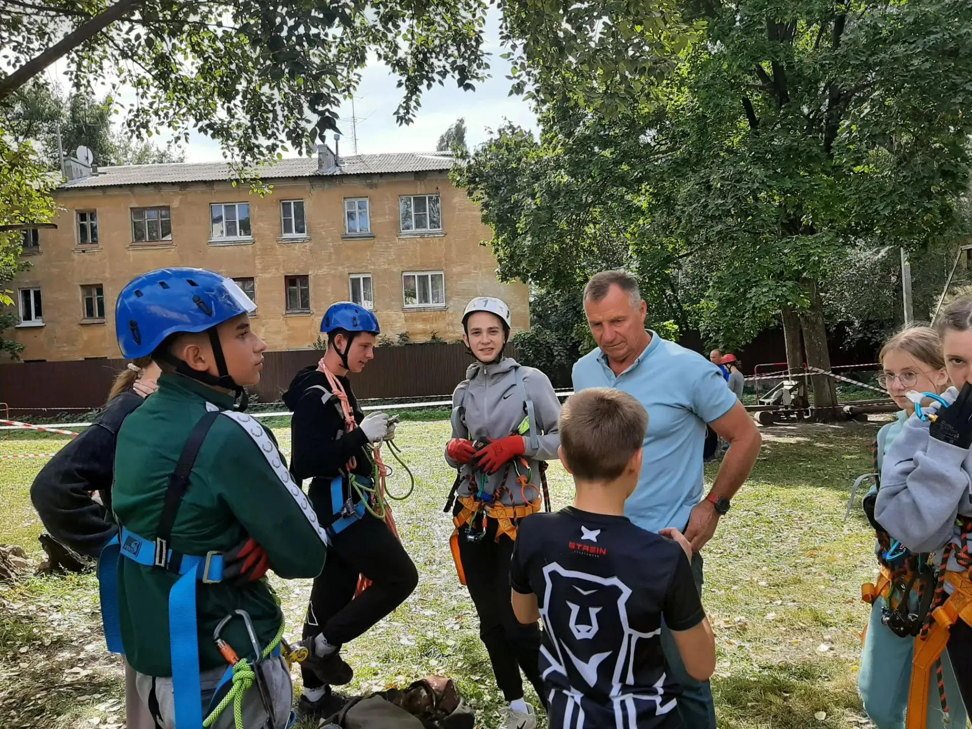 В канун Всемирного Дня туризма в Воронеже прошёл областной турнир по спортивному туризм...