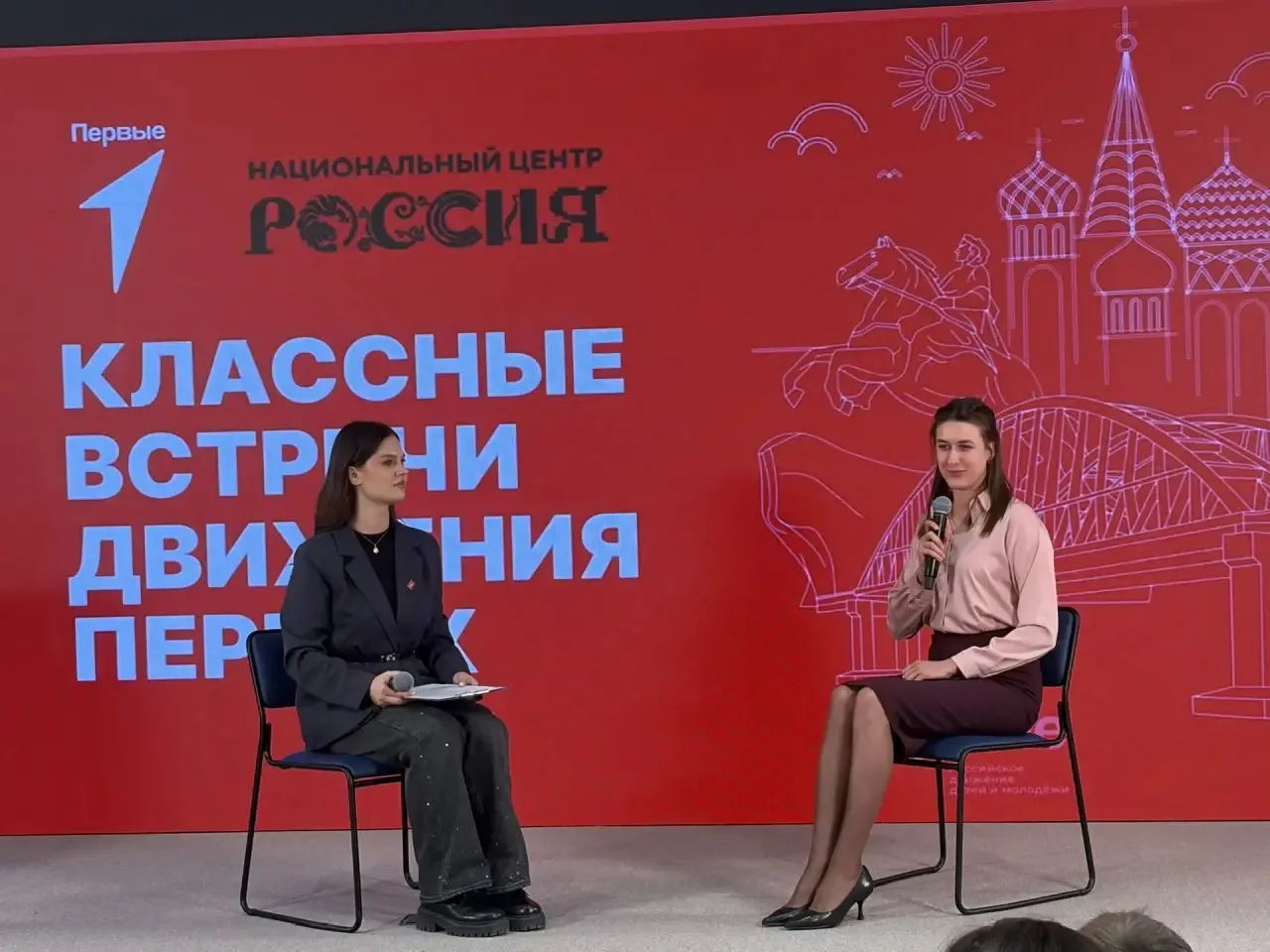 Двойной праздник для Крюковой Ульяны! 🌷📜  Наша ученица получила паспорт в Национальном центре «Росси