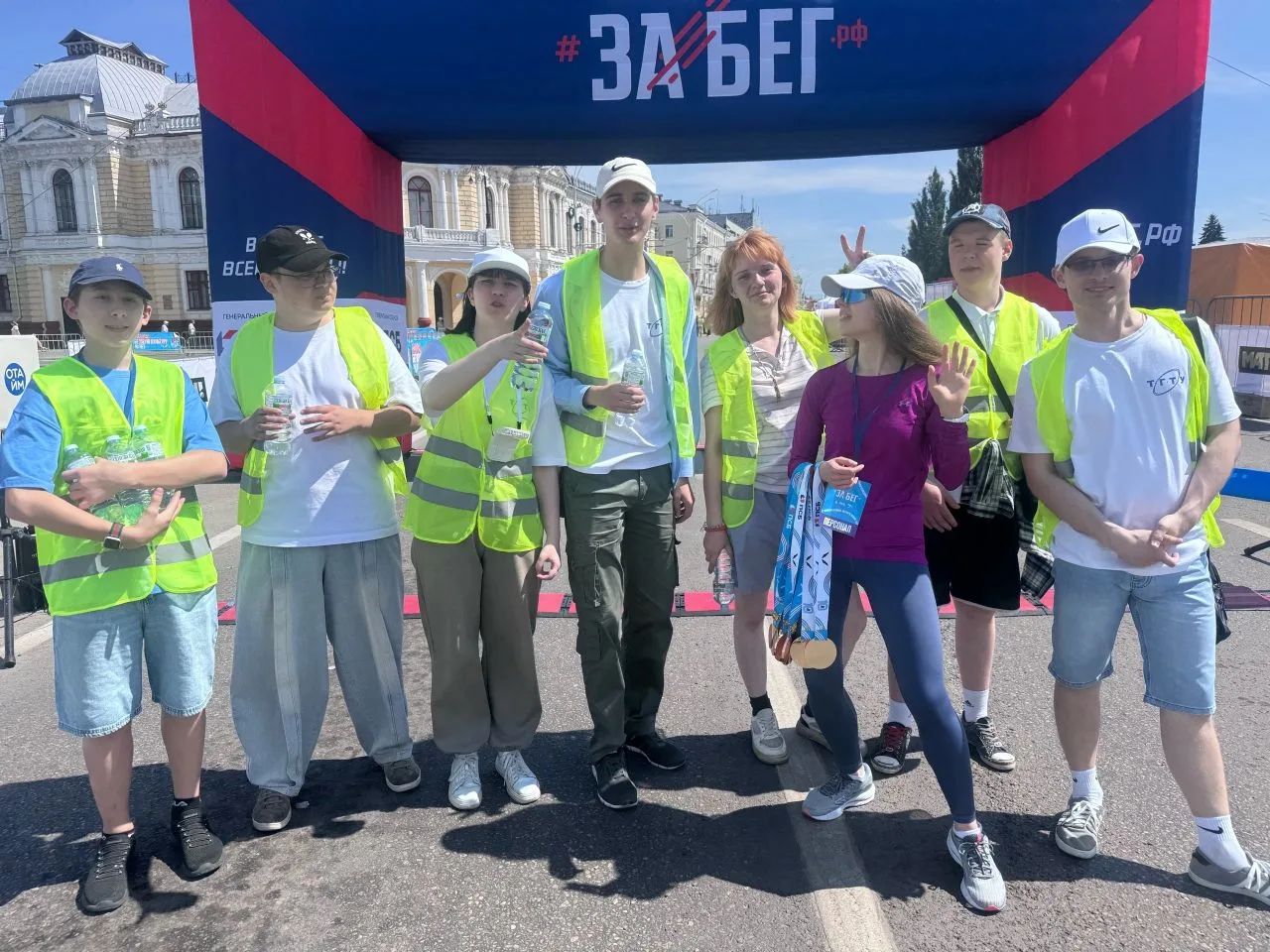 Волонтёры ТГТУ на самом синхронном старте планеты!🏃‍♂️  🙋‍♀️Наши волонтёры успешно отработали на Заб