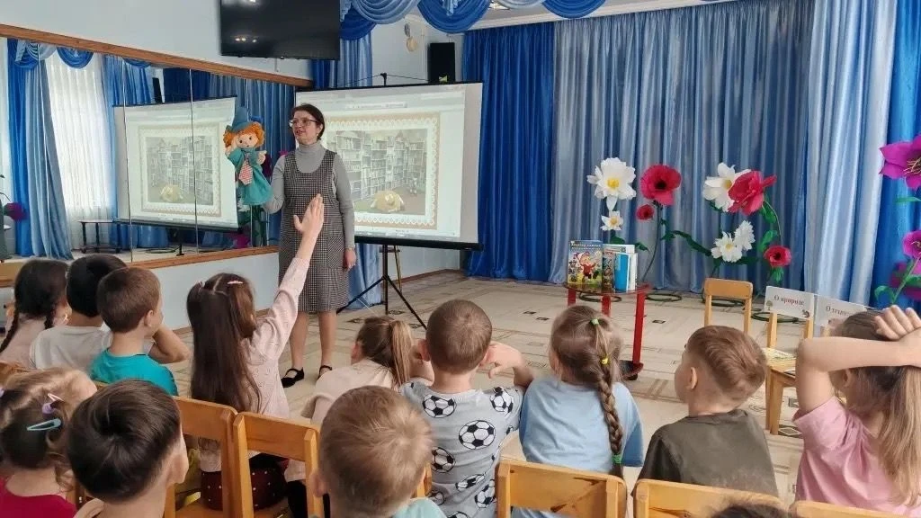 Рубрика "День за днем"
В рамках программы, посвящённой Общероссийскому дню библиотек, воспитанники н