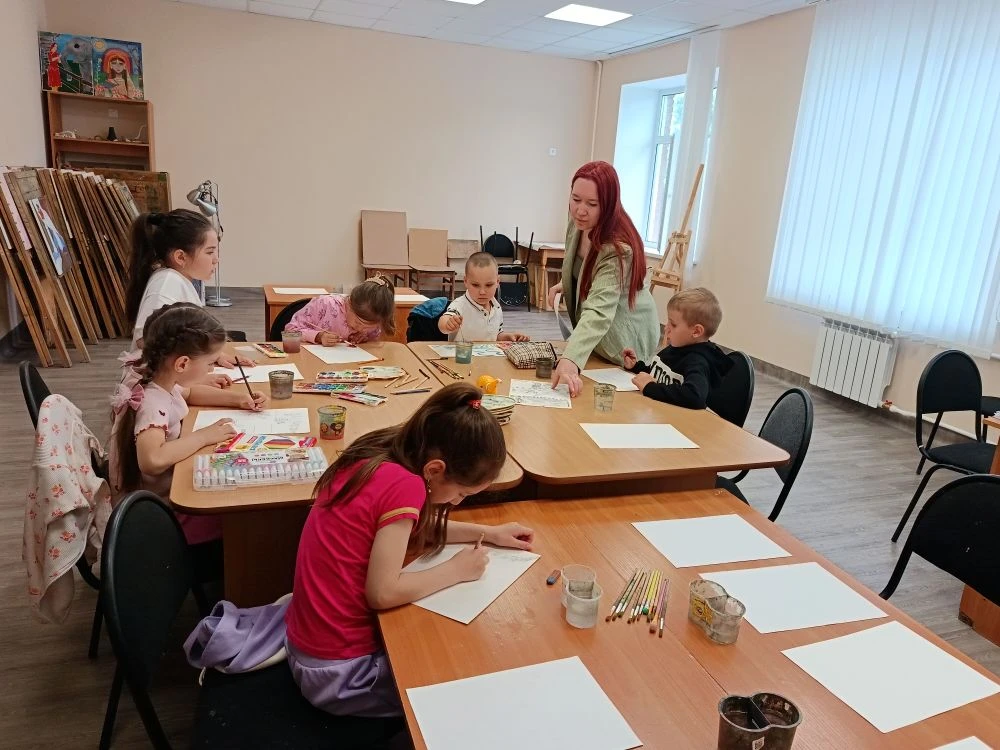 🎶 🎨 Новые таланты в поиске своего пути: приёмные испытания в Детской школе искусств!