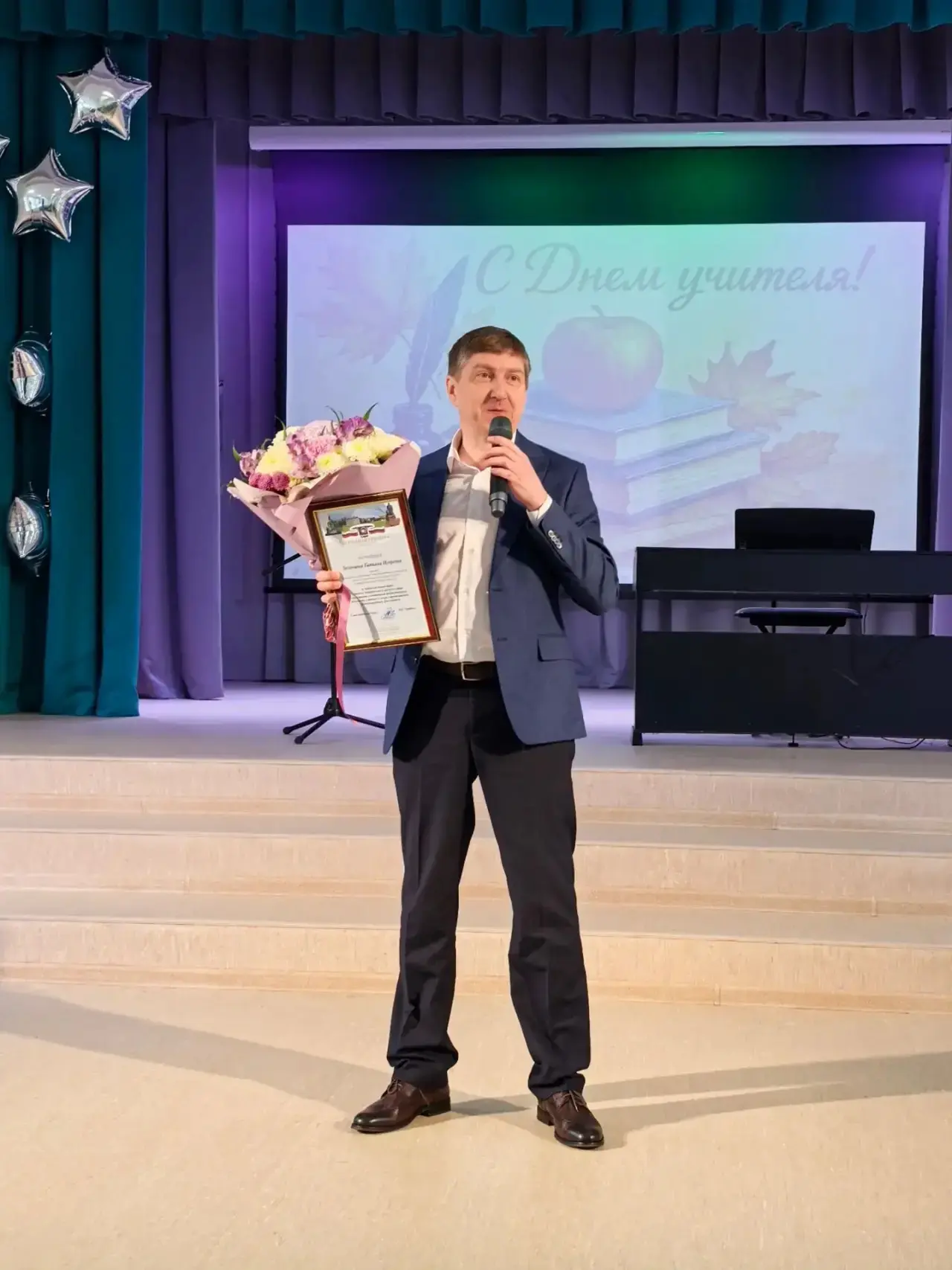 🎵 В продолжение — ещё немного фото и видео с нашего концерта ко Дню учителя. Пусть эти...