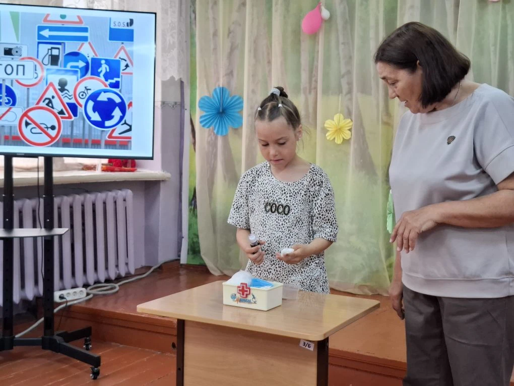 Урок безопасности в Русановской школе: готовимся к безопасным каникулам!