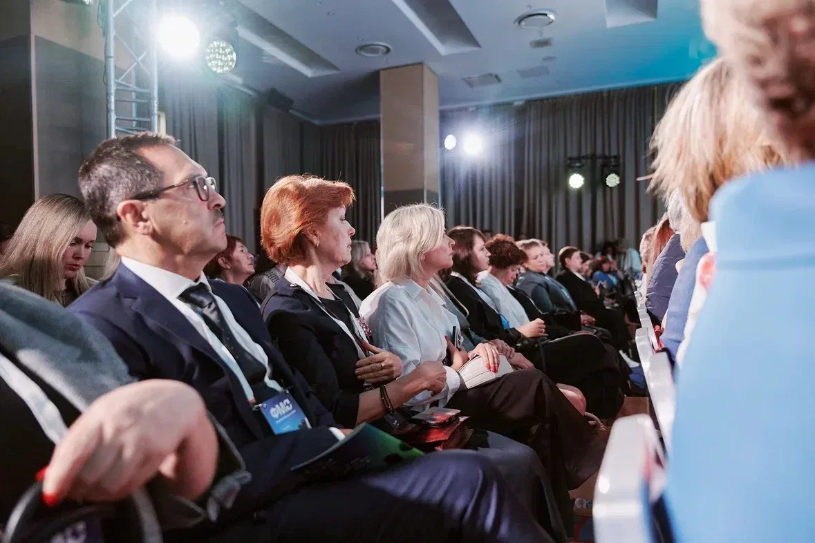 В Санкт-Петербурге начала работу двухдневная конференция Росздравнадзора «ФармМедОбращение - 2026». 