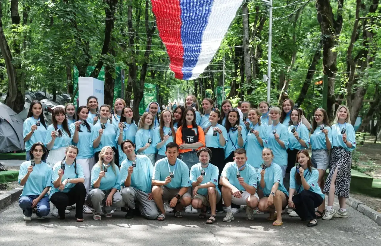 Педагог школы  — победитель конкурсного отбора на Всероссийский форум «Машук-2026»! 🎉