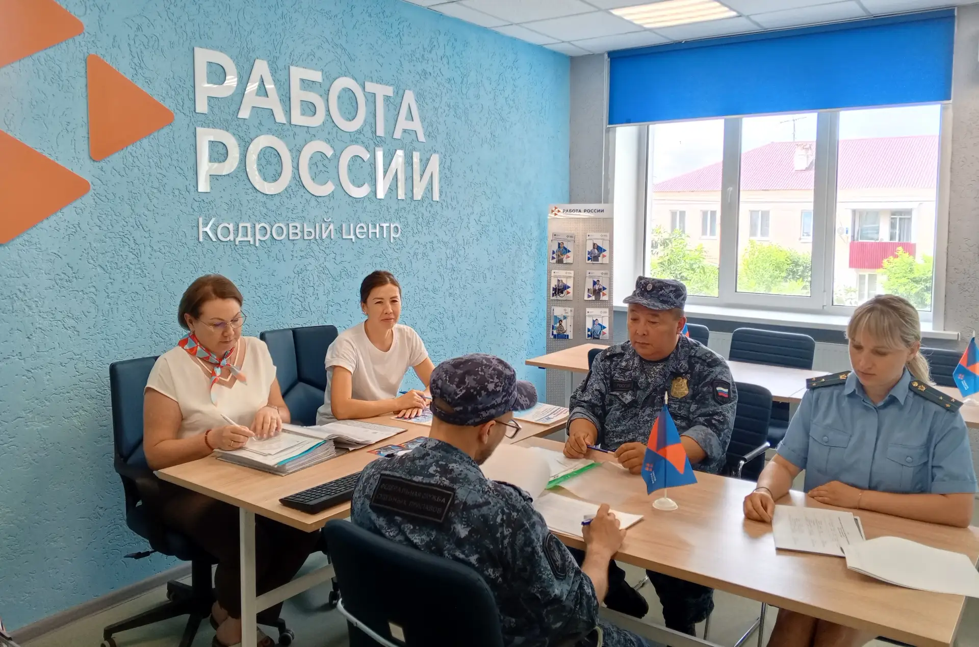 ⭐ В Кадровом центре Советского района прошла очередная рабочая встреча с представителями Советского 