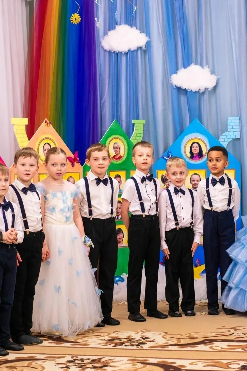 🎓 Выпускной у дошкольников: первый шаг в большую жизнь  На этой неделе в подготовительных группах до
